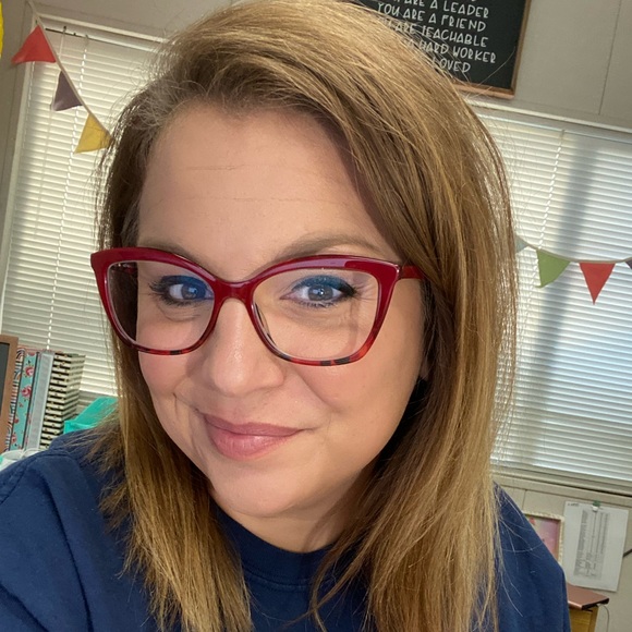 Meet your Posher, Sarah - Picture 2 of 2